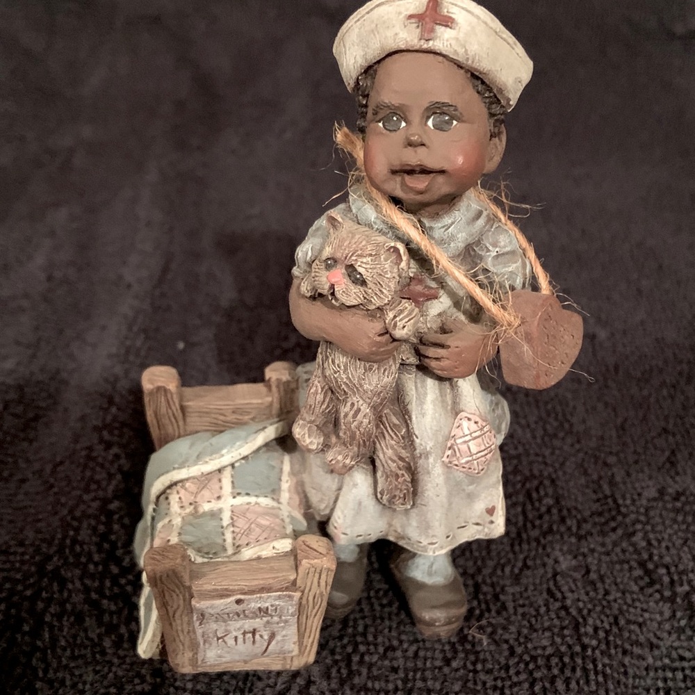 Vintage 1991 Sarah’s Attic Nurse Pansy Figurine